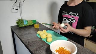 Home cooking - Грибной суп с салатом и говядиной-2