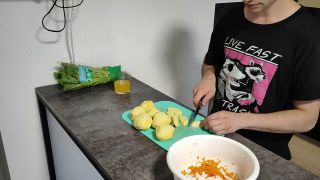 Home cooking - Грибной суп с салатом и говядиной-3