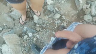 [Amateur] Outdoors BJ in the Desert & Cum on Me!-9