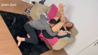 [K2S.CLUB] Goddess Grazi: He Comes Over The Wi-Fi... And Ends Up With His Mouth On My Feet And My Pussy! Goddess Grazi And Pedrinho - FullHD 1080P-6