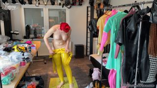 Latex Yellow Rubberdoll Download New Porn Video Fast Mode...-2