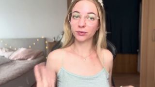 Femdom Benefits of eating another mans C U M-4