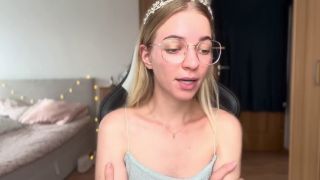 Femdom Benefits of eating another mans C U M-7