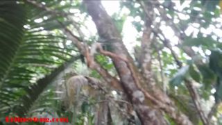 BritneyLong Britney Long goes on beach jungle trek and gets 1798   8211  Britney Long Members Area (mp4)-2