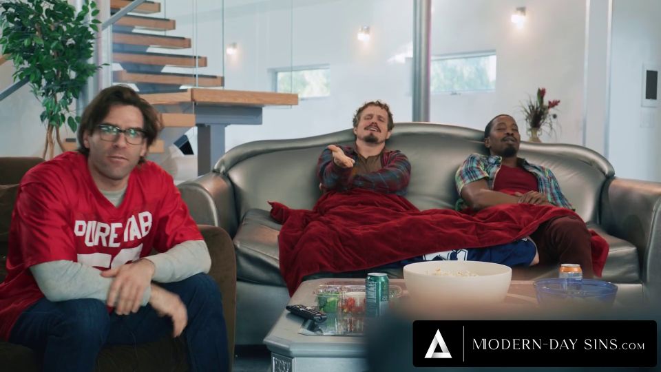 7155 MODERN-DAY SINS - Naughty Teen Leana Lovings has Sneaky ...