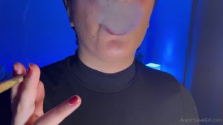 arabicslavegirl 2021.01.26 2007542190 Let's Smoke together. -0