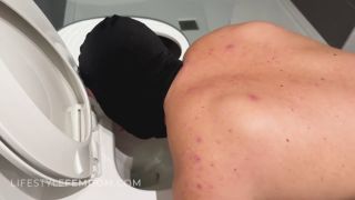LORD GODDESS MARIA: "HOUSESLAVE POTTY LICK" (1080 HD) (2025)-1