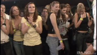 Party Hardcore 36 Scene voyeur -0