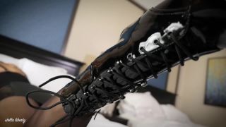 Stella Liberty - Boot Slave to Raven Eve Sex Clip Video ...-4