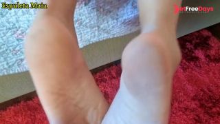guided handjob cumming on feet - with Espuleta Maia-9