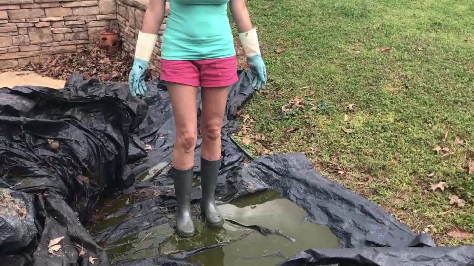 Pt 1 BuddahsPlayground - Cleaning Outdoors In Rain Boots