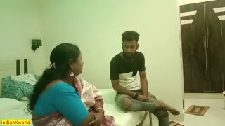 Indian cheating wife has hot sex with ac technician.-3