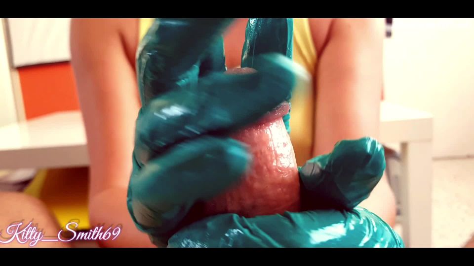 Handjob With Gloves And Mask – POV – KittySmith69 - [Webcam]