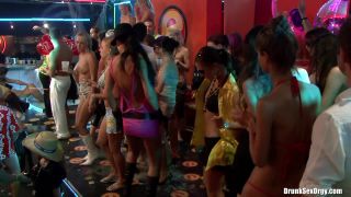 Porn tube Bikini Beach Balls Part 5 — Cam 3-5