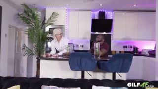 7158 Grannys Got the Answers Full Video-3