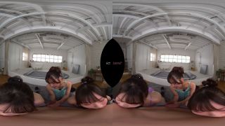 UltraHD VR Romance: Nanami Shiina & Friends in Harem Creampi-7