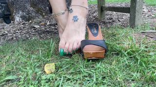 TATIANA - tatianasnaughtytoes () Tatianasnaughtytoes - new emerald green pedicure park mules in the park closeup with my high he 05-09-2020-5