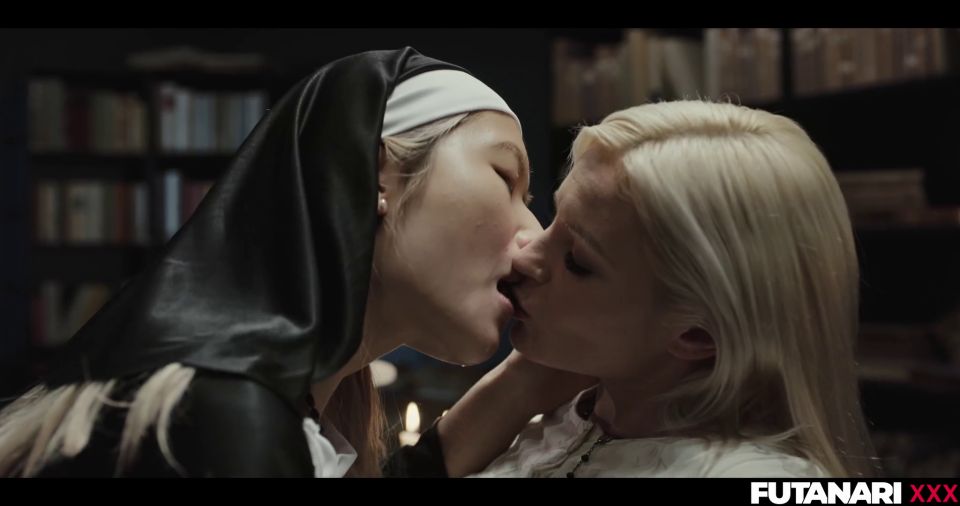 Dolly X & Zazie Skymm - Dark Blessing - Lesbians