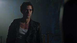 Camila Mendes, Brit Morgan, Madelaine Petsch, Lili Reinhart - Riverdale s03e01 (2018) HD 1080p - (Celebrity porn)-5