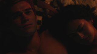 Camila Mendes, Brit Morgan, Madelaine Petsch, Lili Reinhart - Riverdale s03e01 (2018) HD 1080p - (Celebrity porn)-9