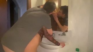 Quickly Fucked FriendS Wife In The Bathroom While She Was Getting Ready For Work 1080p-4