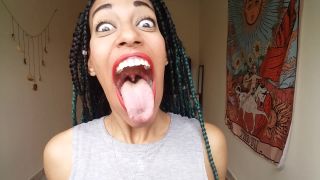 My big mouth and fat tongue black GoldenLace-1