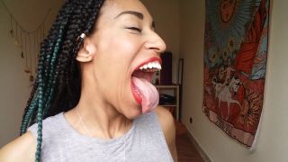 My big mouth and fat tongue black GoldenLace-7