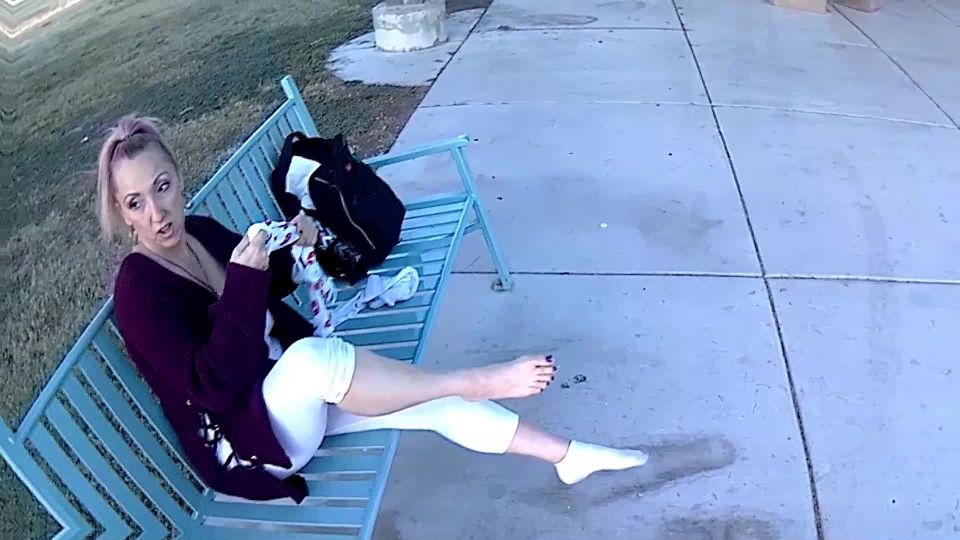 free online video 22 SexyFeetDirtySockPublicPark - foot fetish - public fabulously fetish