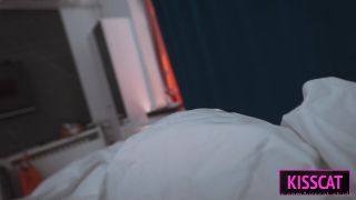 Kisskat 0Hs7jkfcp6k95xf2hsigx Source-1