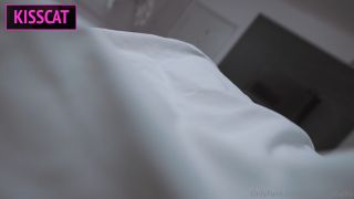 Kisskat 0Hs7jkfcp6k95xf2hsigx Source-2