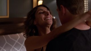 Lisa Edelstein, Necar Zadegan – Girlfriends Guide to Divorce s02e12 (2016) HD 1080p - (Celebrity porn)-8