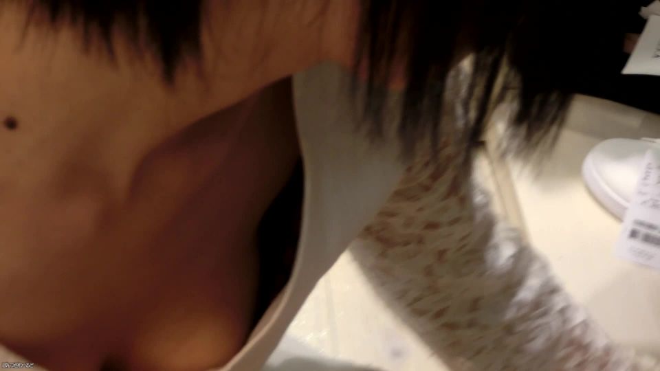 Extreme and erotic shop assistant full body voyeur on voyeur 