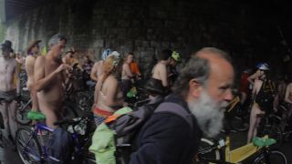 clip 30 Bristol WNBR 2019 on webcam -5