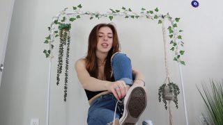 online adult video 27 Foot Dust Freak, foot fetish new on feet porn -2