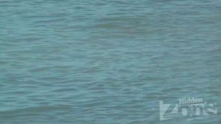 Voyeur nudism – Two 1986s came to the beach Voyeur!-5