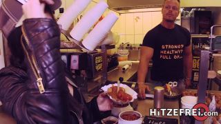 King of curry-sausages with or without intestines (Handjob porn) Lullu Gun-1