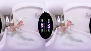 The Most Sensual Bath Solo by Arwen Gold in VR - TeenMegaWorldVR-1