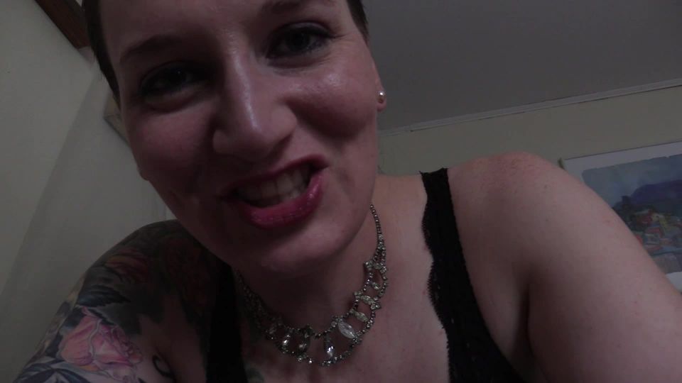 Bettie Bondage – Succubus Slayer Drains Your Life milf 