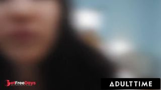 Lesbian Streamers Jade Baker and Bunny Colby Forget to Turn off Camera and Ea...-2