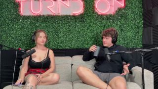 7130 Sexy Big Natural Tits Amateur Brandy Renee Car Fucking L...-5