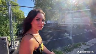 7201 Valentina s amuse au Zinzin a Aurillac-1