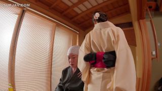 Reducing Mosaic CJOD-480 「おばさんだけど…どう？」年下好きの爆乳女将は絶品ボディを見せつけ勃起を誘い中出し回数分で時給を決める魔性の不倫オンナなのです… JULIA-3