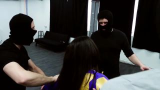 [SuperMisses.com] NGC Comet Girl VS 3 Hoodlums-3