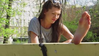 Big soles – Hania in the park 2 - Soles-3