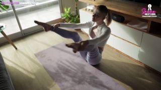 Petite Babe Gets Fucked Rough With Her Yoga Pants Half Way Down 1080p-2