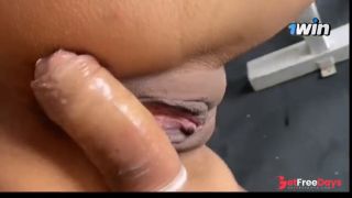 RUBIA-CULONA sexo en el gimnasio-5