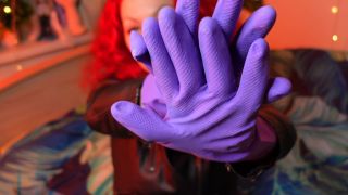 ASMR Rubber Gloves Close Up Soundings-2