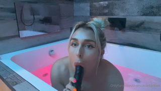 Kiera Jaston 0h112lrae7nhdmxwp472s source-1