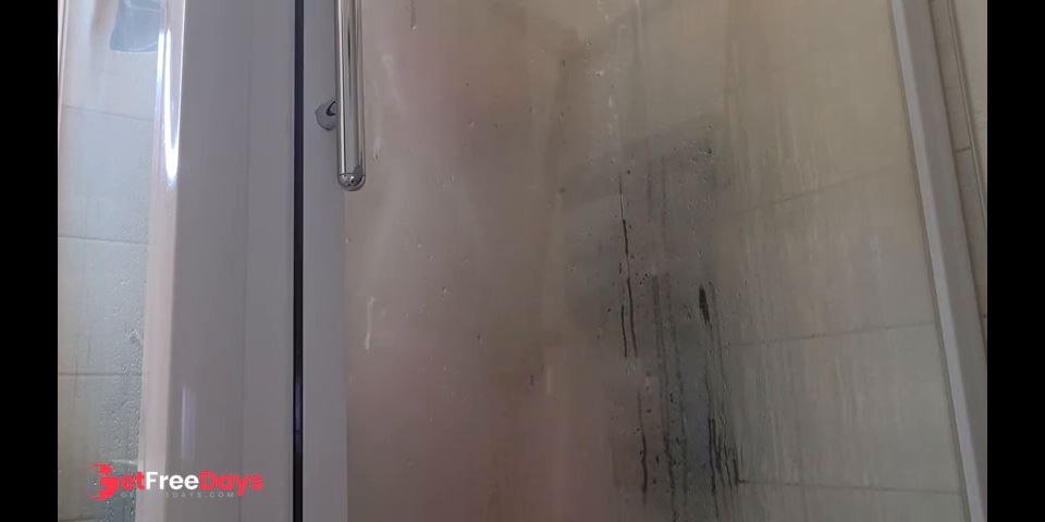On prend une douche ensemble 