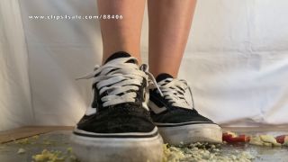  Crushing   Tramplegirls Shoejobs and Cockcrush: A Crushing Dream Comes True Food Crush POV and Underglass Views In Vans Old School Sneakers  Crushing-8